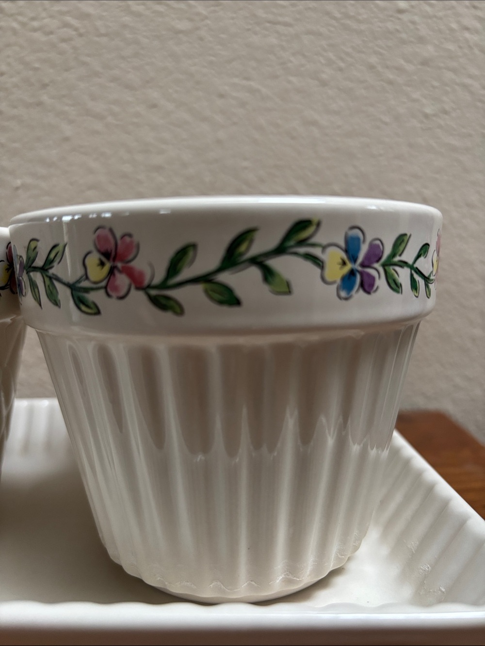 Longaberger Pottery Plant Pots with Floral Accents and Tray - Picture 8 of 11